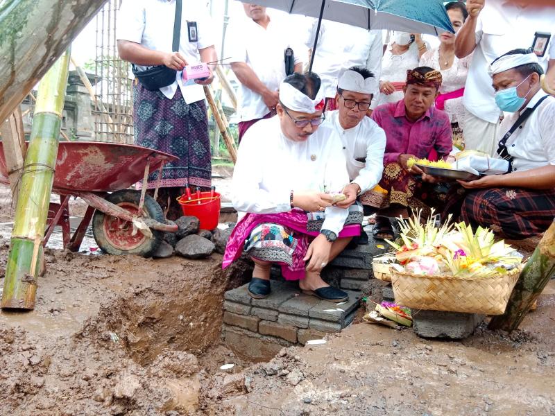 Peletakan Batu Pertama Pembangunan Gedung Fasilitas Layanan Perpustakaan Bali Tribune